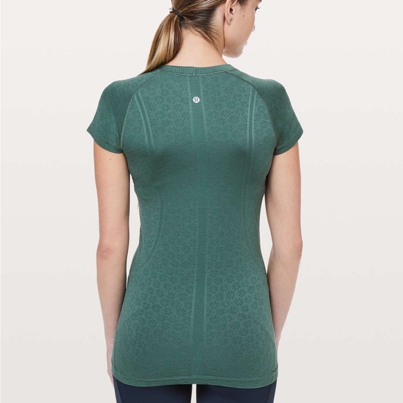 Lululemon Swiftly Tech Short Sleeve Crew - Green Smoke - Picture 3 of 8